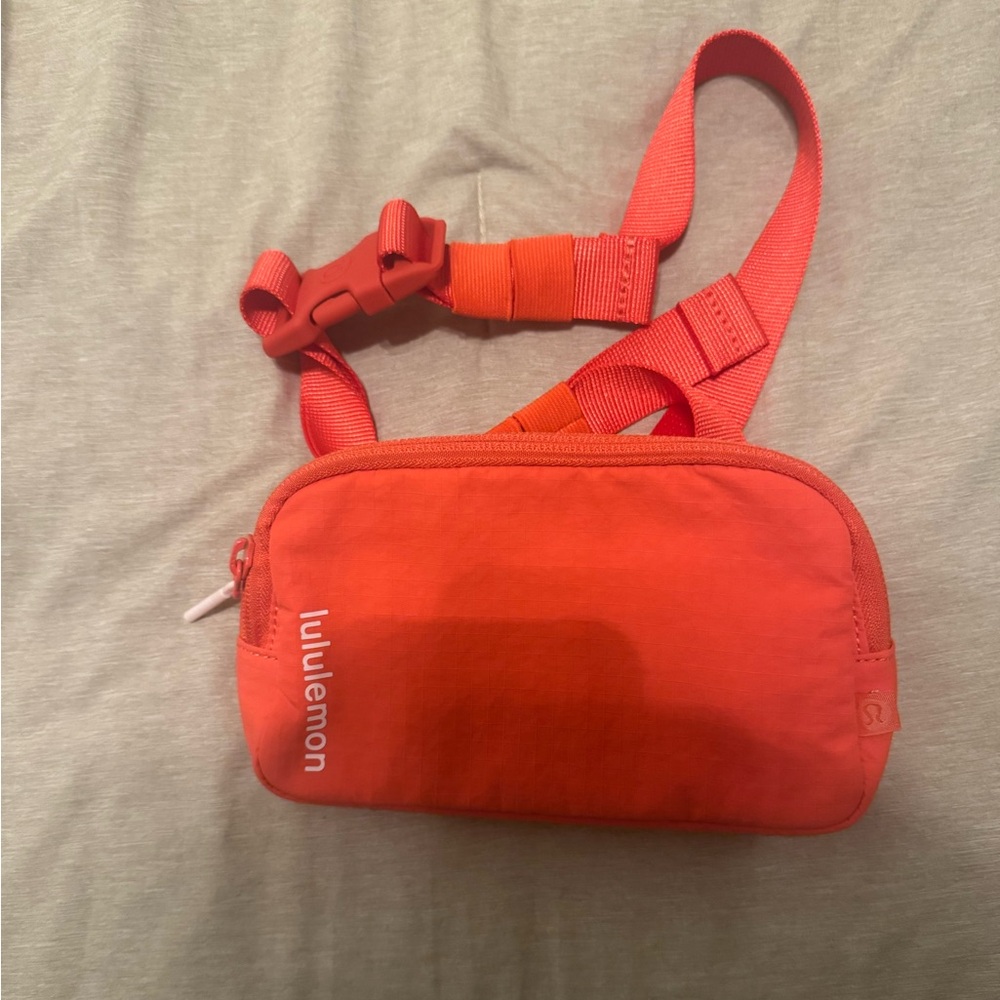 Lululemon mini belt bag pink punch and meadowsweet pink